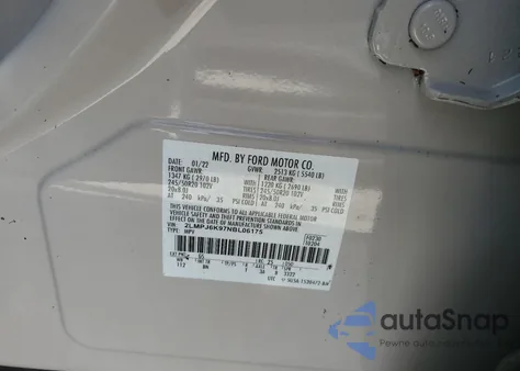 2022 Lincoln Nautilus Reserve z USA, uszkodzony, nr VIN 2LMPJ6K97NBL06175
